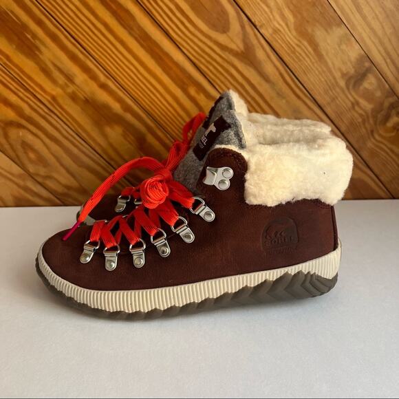 SOREL Out 'N About Conquest Waterproof Boot - Picture 5 of 9